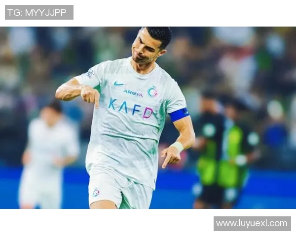 耐克最新广告中足球明星的身份揭晓引发球迷热议